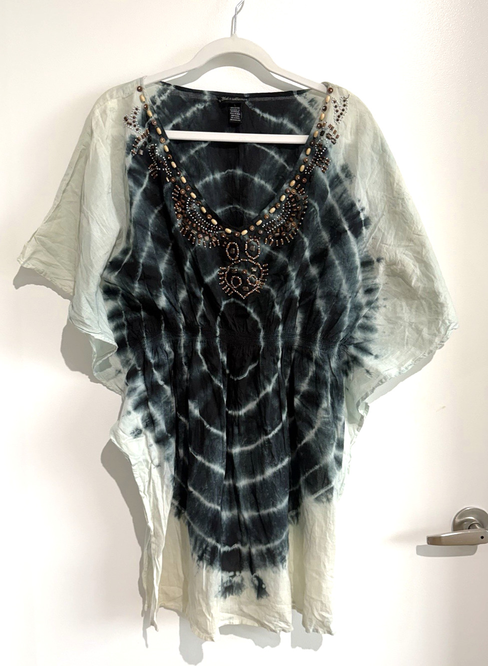 Swim cover blouse black and white Tie Dye Butterfly Sleeve cinched Beaded Sz-L